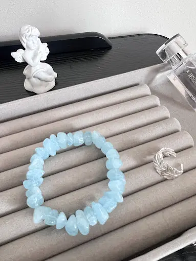 [FURN_5555] Aquamarine irregular stacked bracelet